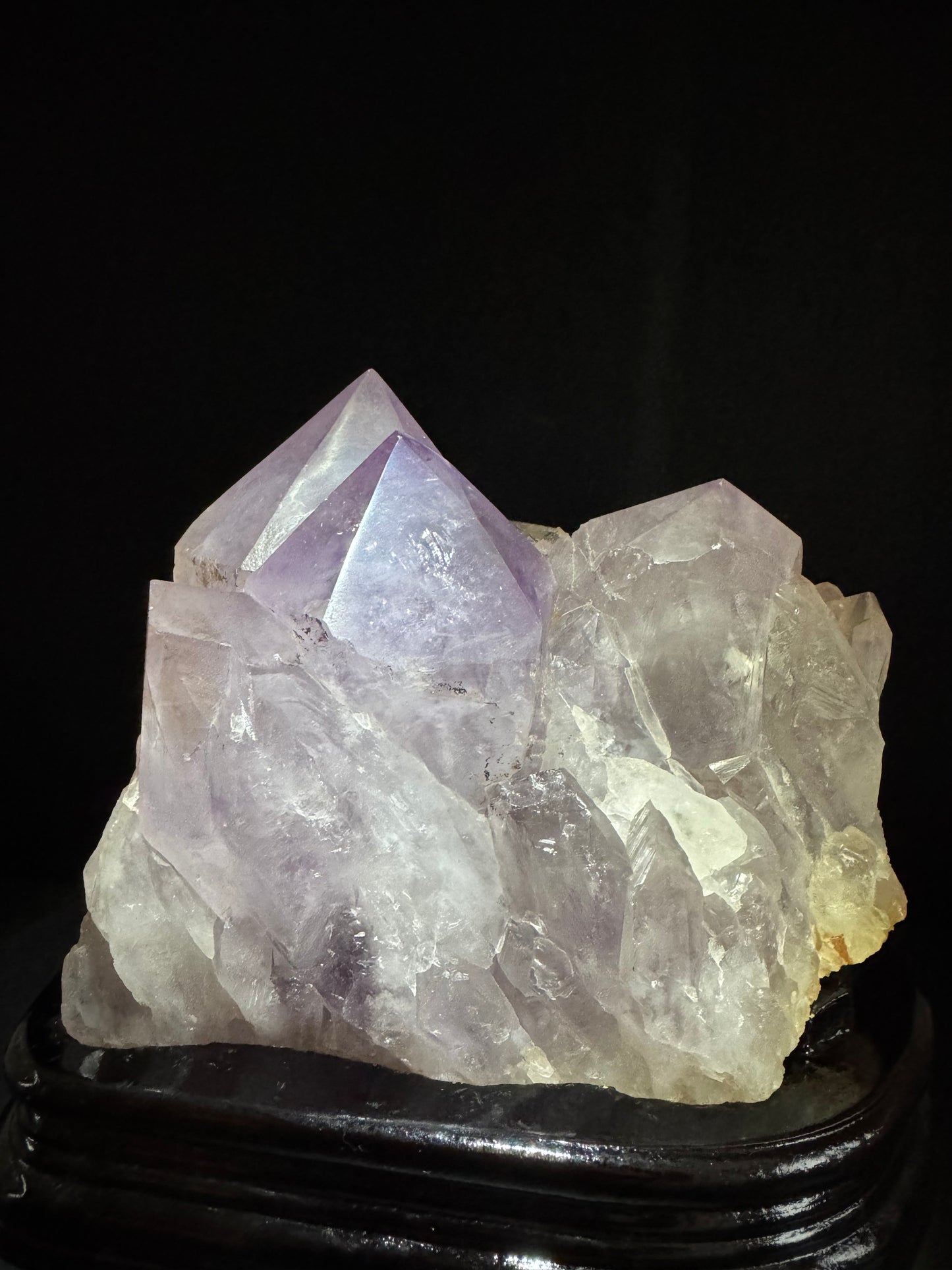 RAW AMETHYST- STONE OF SERENITY AND INTUITION