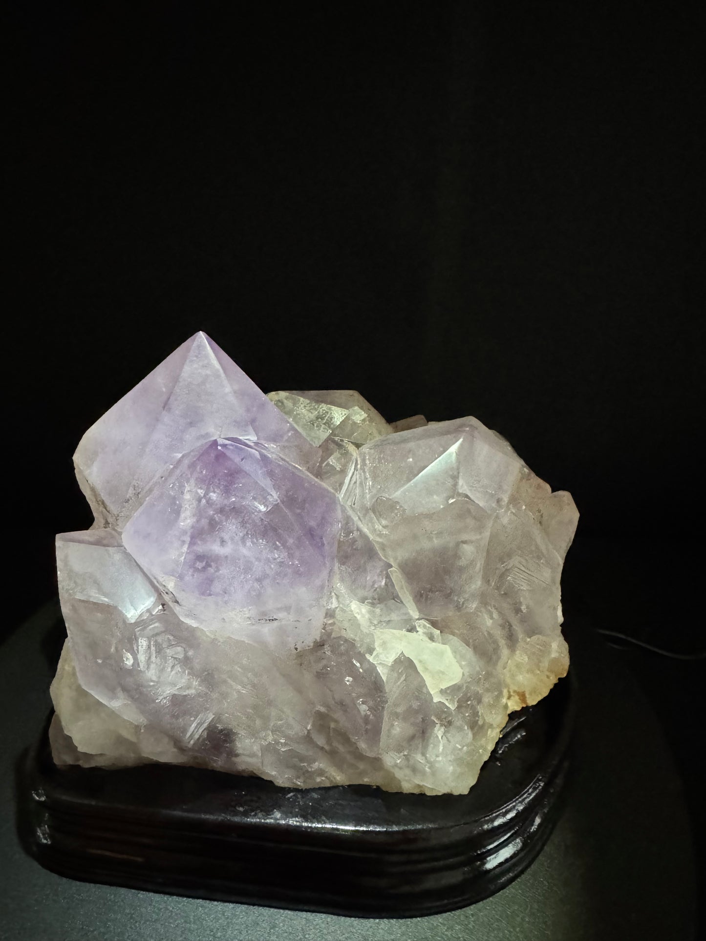 RAW AMETHYST- STONE OF SERENITY AND INTUITION
