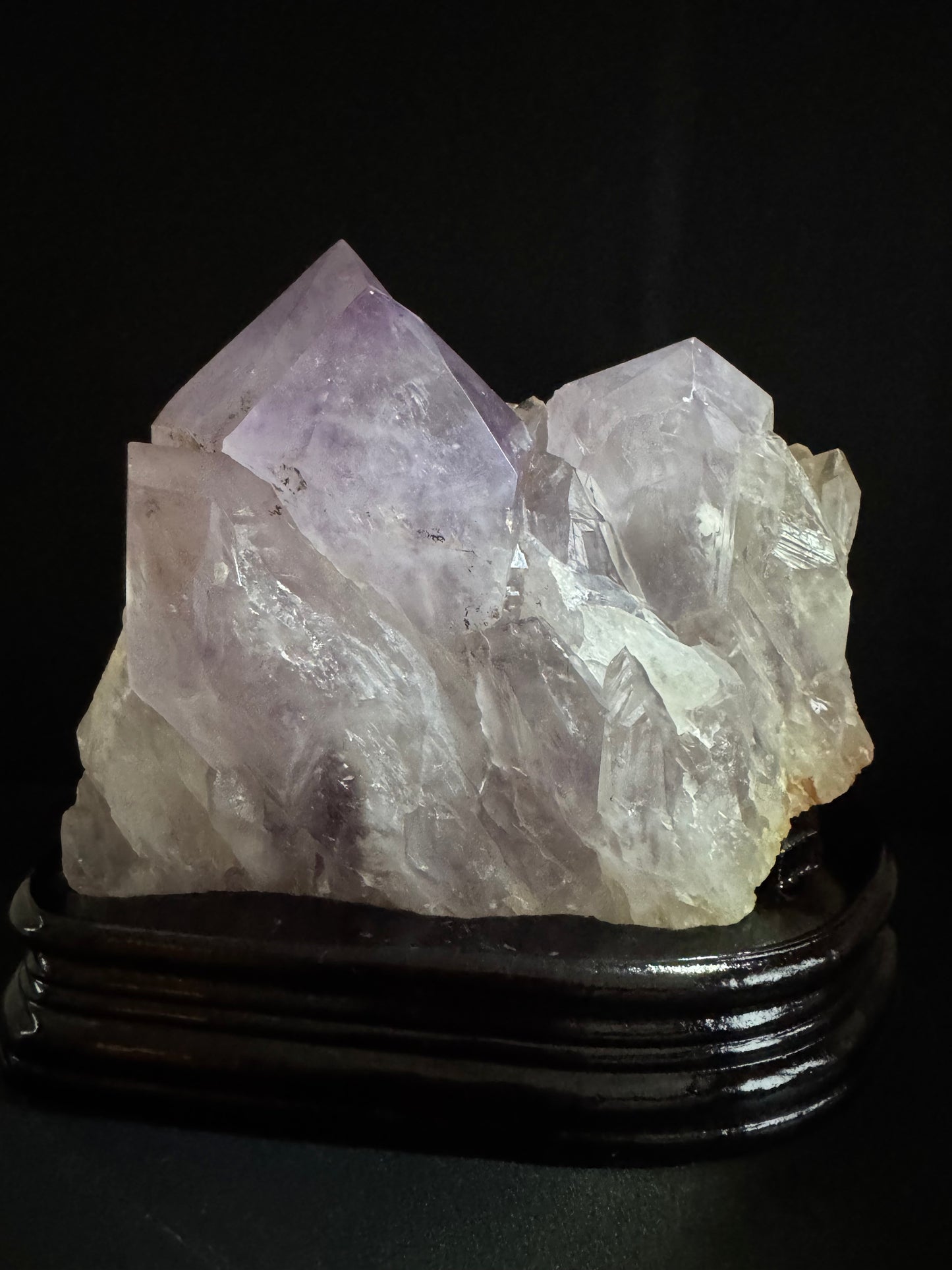 RAW AMETHYST- STONE OF SERENITY AND INTUITION